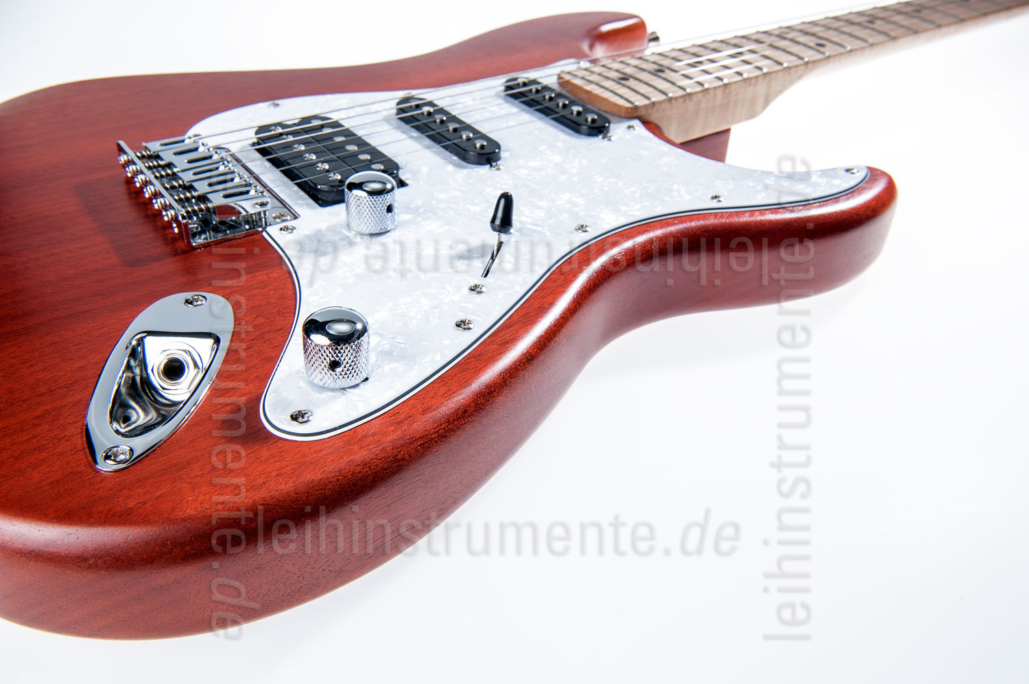 zur Artikelbeschreibung / Preis E-Gitarre BERSTECHER New Whisky + Koffer - made in Germany