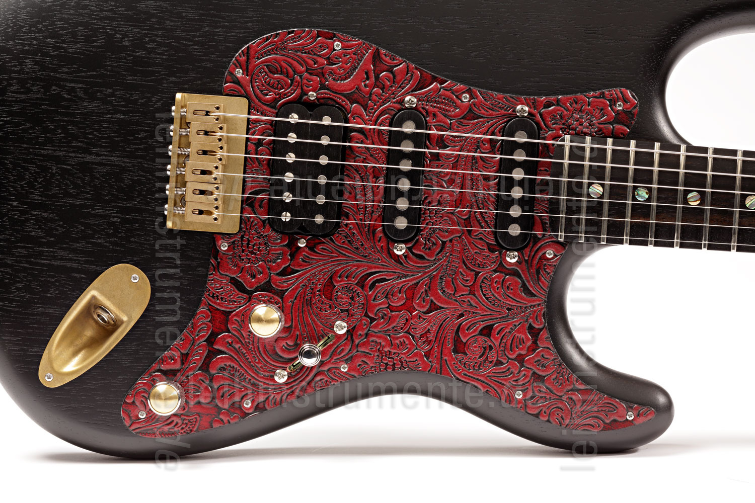 zur Artikelbeschreibung / Preis E-Gitarre BERSTECHER Deluxe Vintage - Black / Floral Red + Koffer - made in Germany